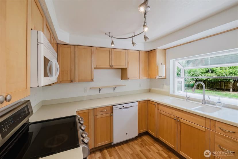 Property photo for 4014 Silver Lane Nw, Bremerton photo 13