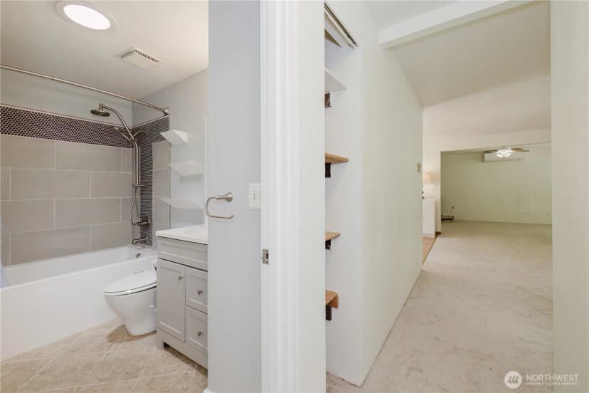 Property photo for 4014 Silver Lane Nw, Bremerton photo 28