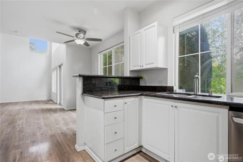Property photo for 23302 57th Avenue S #40, Kent photo 9