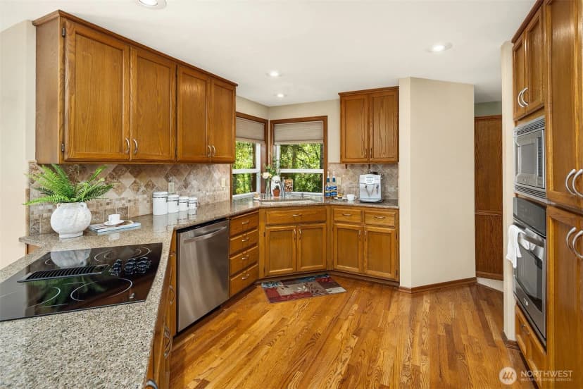 Property photo for 2510 163rd Place Se, Mill Creek photo 10