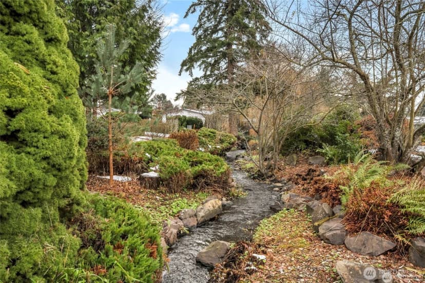 Property photo for 931 236th Place Sw, Bothell photo 25