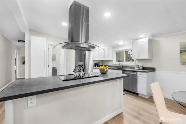 Property photo for 931 236th Place Sw, Bothell