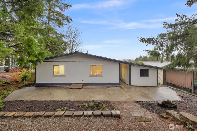 Property photo for 931 236th Place Sw, Bothell photo 23