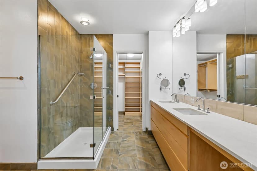 Property photo for 2033 2nd Avenue #2008, Seattle photo 21
