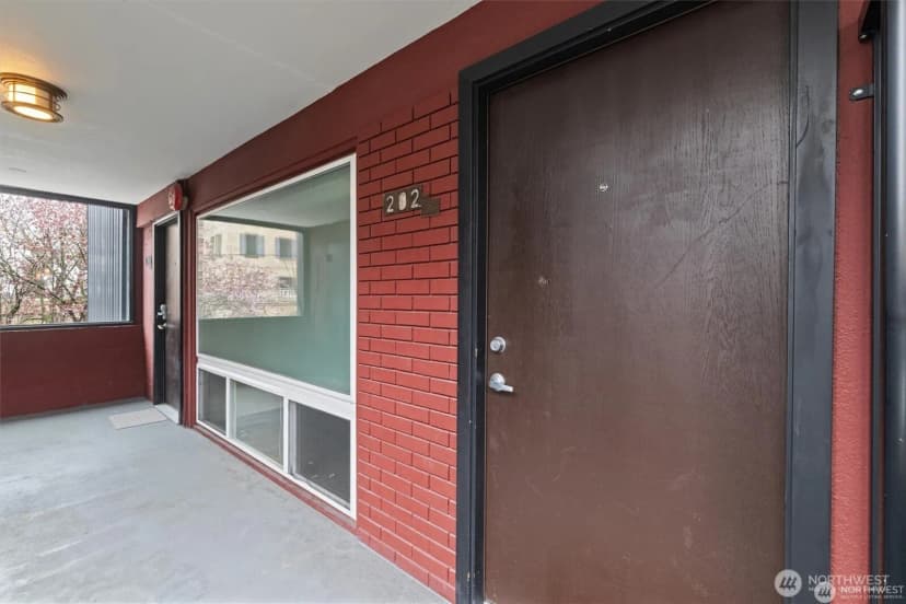 Property photo for 752 Bellevue Avenue E #202, Seattle photo 14