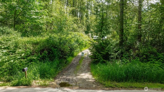 Property photo for 9131 Water Works Road, Tulalip photo 2