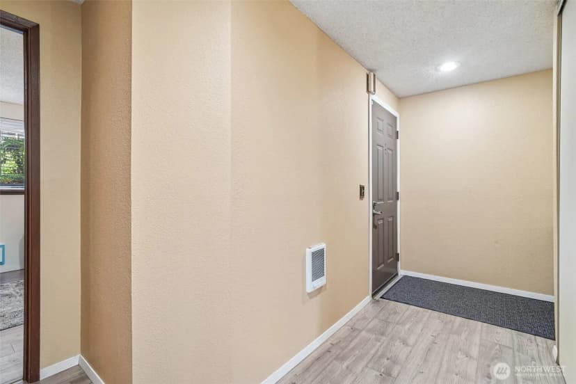 Property photo for 23301 Lakeview Drive #a101, Mountlake Terrace photo 3