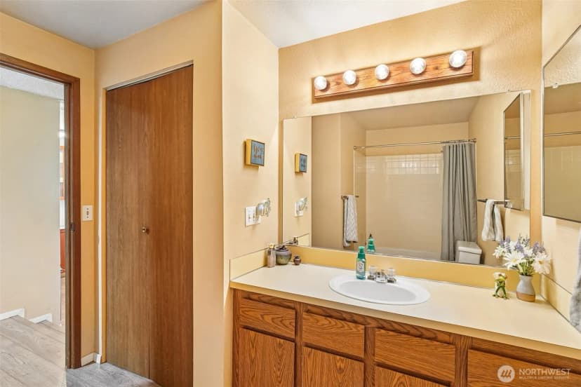 Property photo for 23301 Lakeview Drive #a101, Mountlake Terrace photo 15