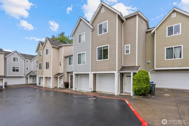 Property photo for 25220 104th Avenue Se #9, Kent