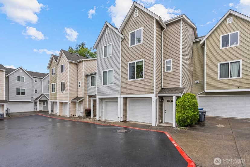 Property photo for 25220 104th Avenue Se #9, Kent