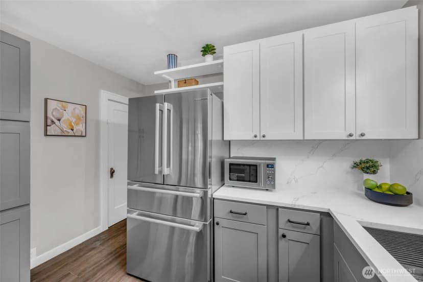 Property photo for 4836 38th Avenue Ne, Seattle photo 12