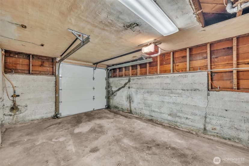 Property photo for 4836 38th Avenue Ne, Seattle photo 30