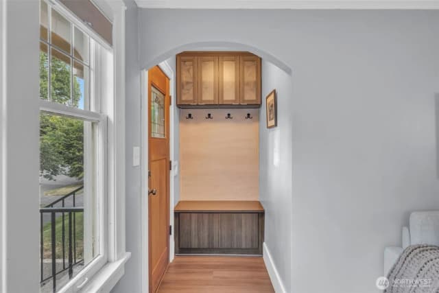 Property photo for 4836 38th Avenue Ne, Seattle photo 3