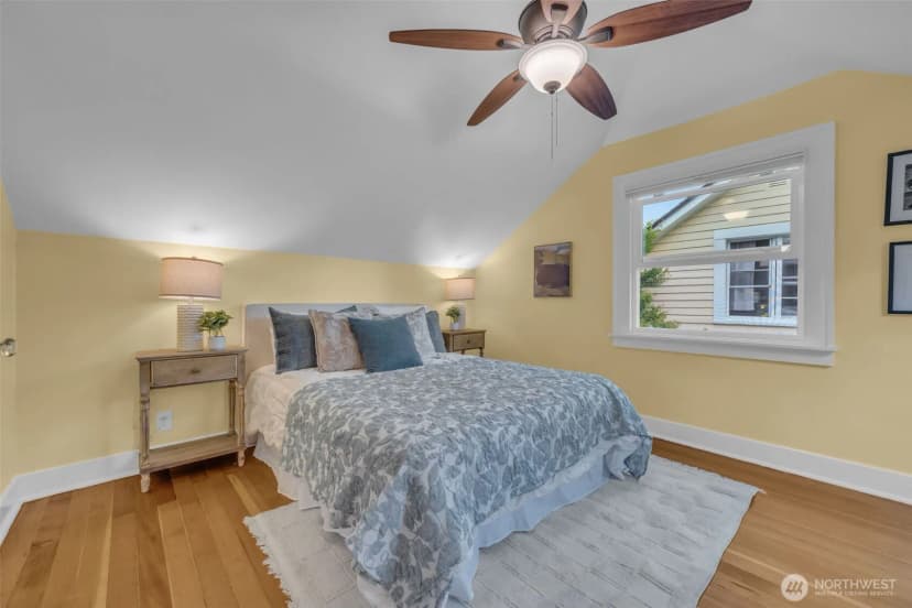 Property photo for 4836 38th Avenue Ne, Seattle photo 18