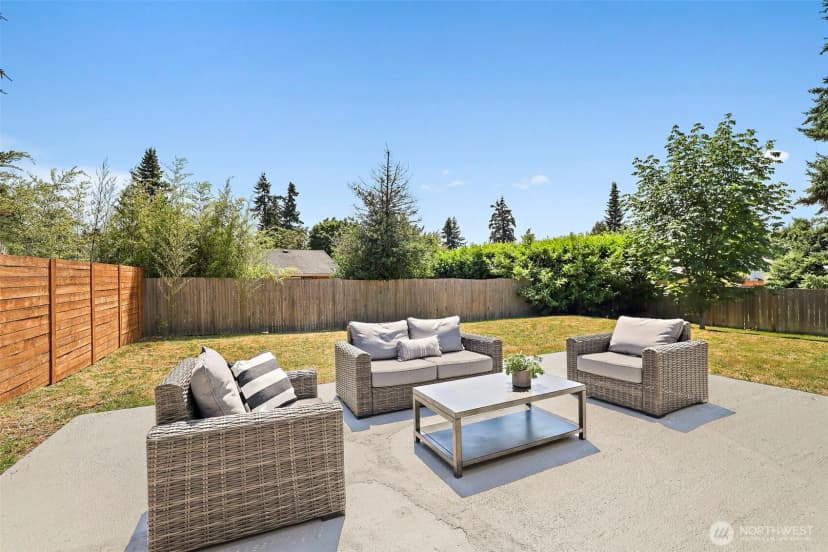 Property photo for 8209 Ne 144th Street, Kirkland photo 27