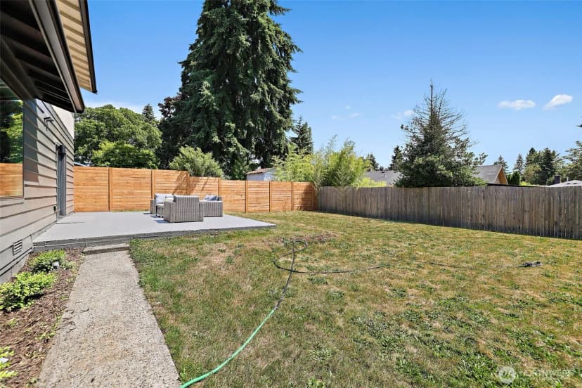 Property photo for 8209 Ne 144th Street, Kirkland photo 28
