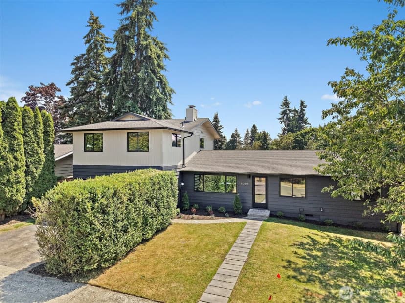 Property photo for 8209 Ne 144th Street, Kirkland photo 32