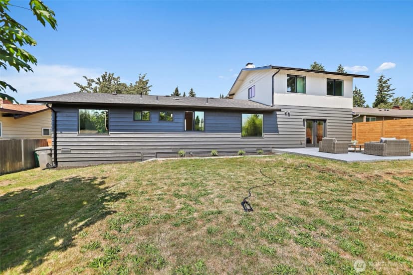 Property photo for 8209 Ne 144th Street, Kirkland photo 29