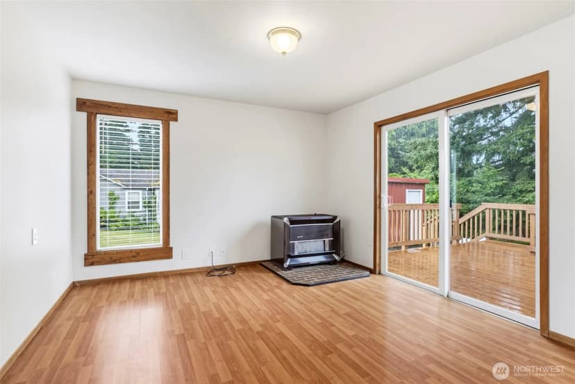 Property photo for 175 Jacobson Road, Cathlamet photo 17