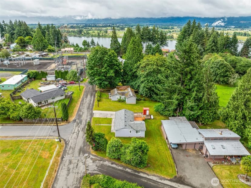 Property photo for 175 Jacobson Road, Cathlamet photo 7