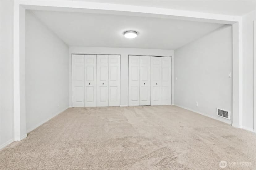 Property photo for 14300 32nd Avenue Ne #107, Seattle photo 15