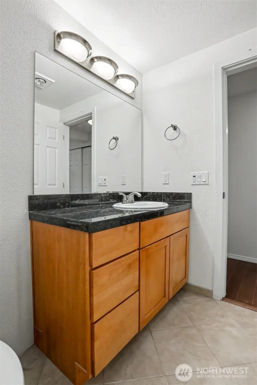 Property photo for 14300 32nd Avenue Ne #107, Seattle photo 11