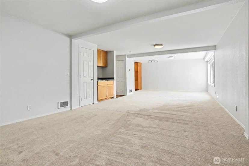 Property photo for 14300 32nd Avenue Ne #107, Seattle photo 14