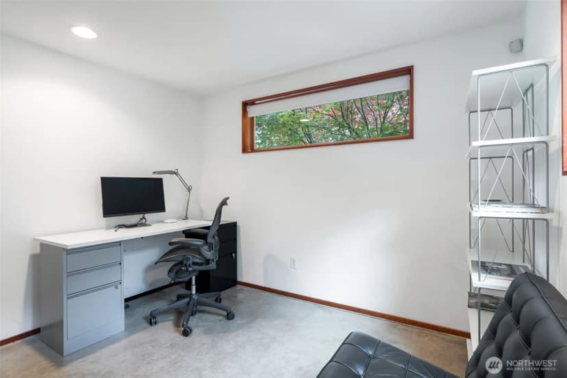 Property photo for 209 12th Ave E, Seattle photo 38