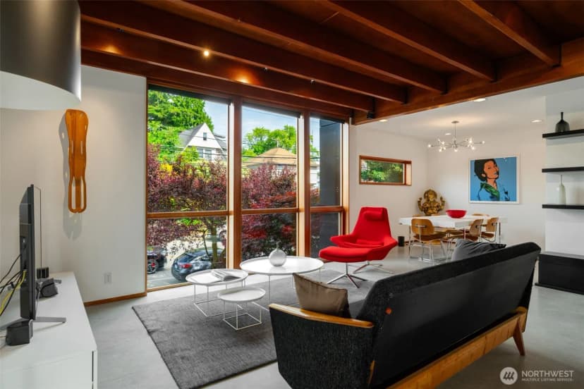 Property photo for 209 12th Ave E, Seattle photo 15