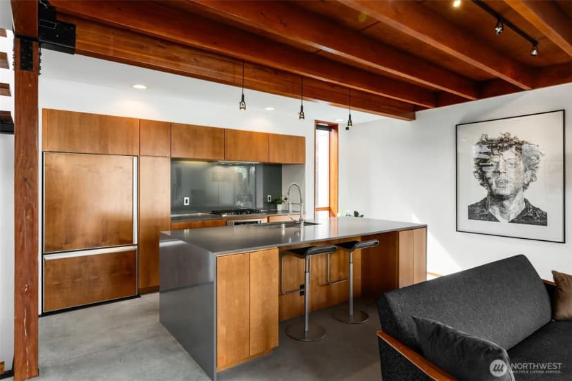 Property photo for 209 12th Ave E, Seattle photo 9