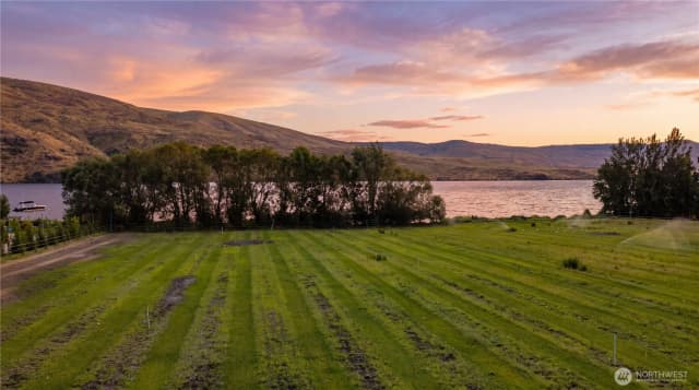 Property photo for 2 Stennes Drive, Pateros photo 5