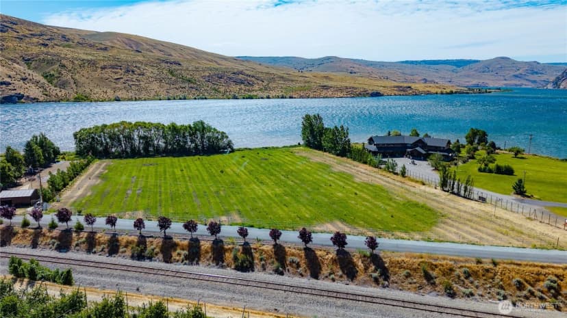 Property photo for 2 Stennes Drive, Pateros photo 34