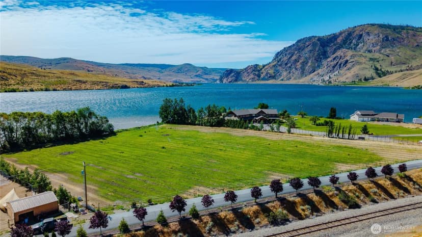 Property photo for 2 Stennes Drive, Pateros photo 35