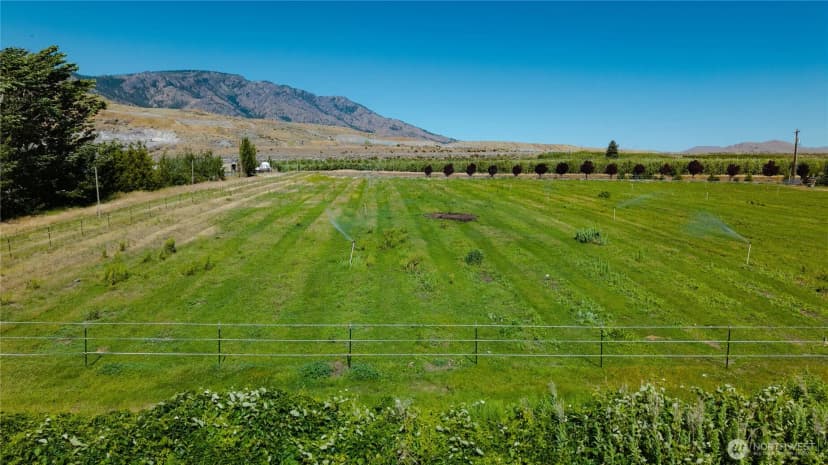 Property photo for 2 Stennes Drive, Pateros photo 13