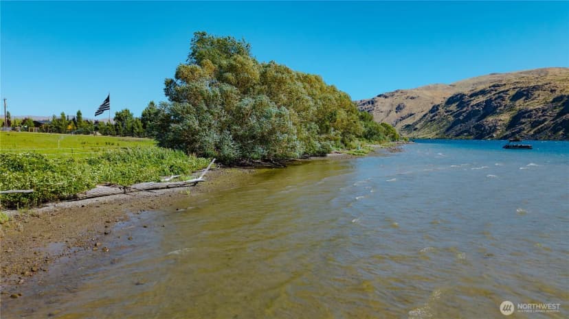 Property photo for 2 Stennes Drive, Pateros photo 28