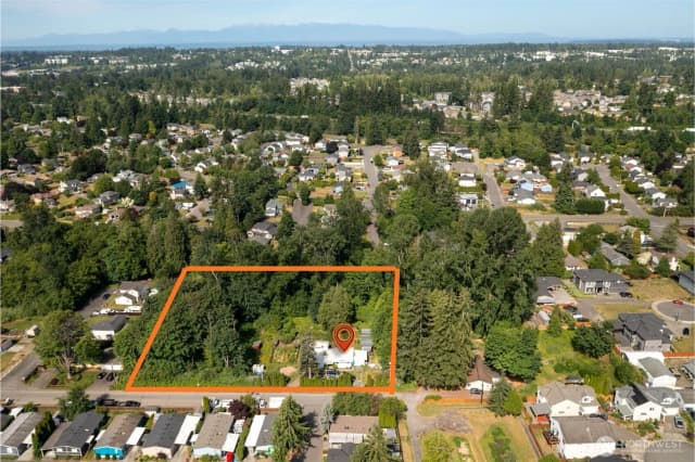 Property photo for 14808 Larch Way, Lynnwood