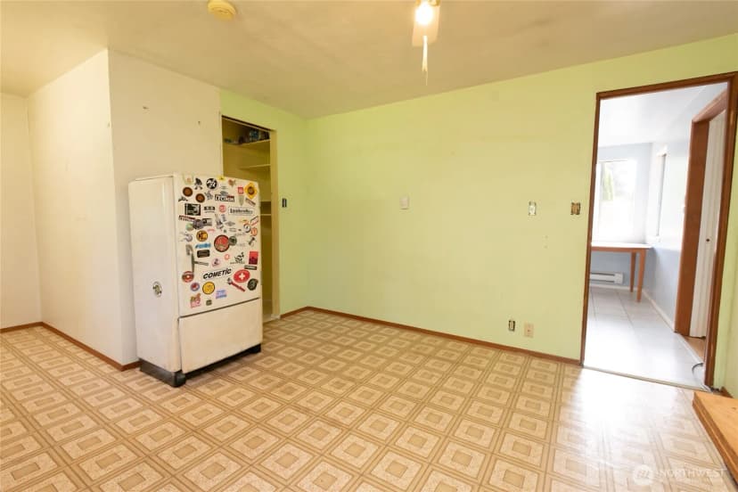 Property photo for 14808 Larch Way, Lynnwood photo 11