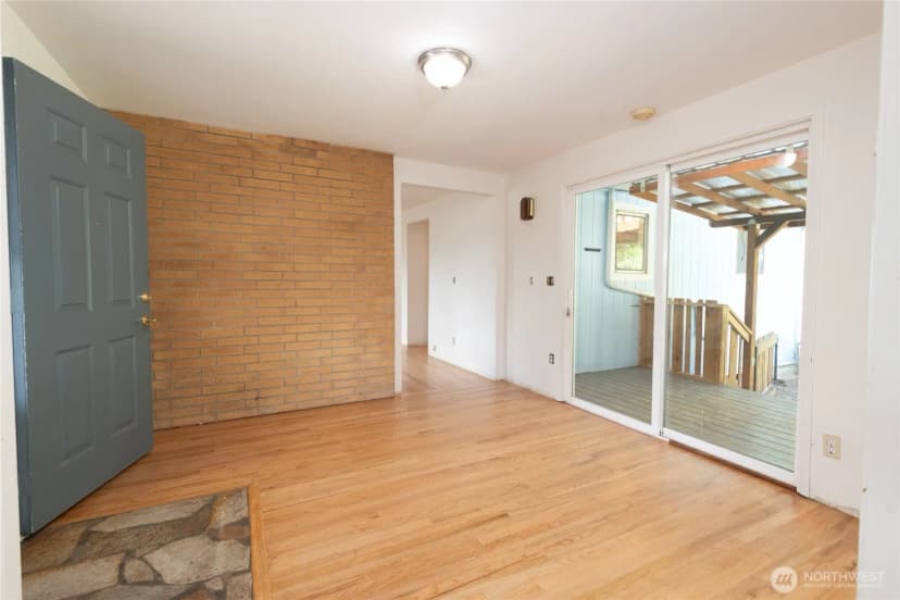 Property photo for 14808 Larch Way, Lynnwood photo 6
