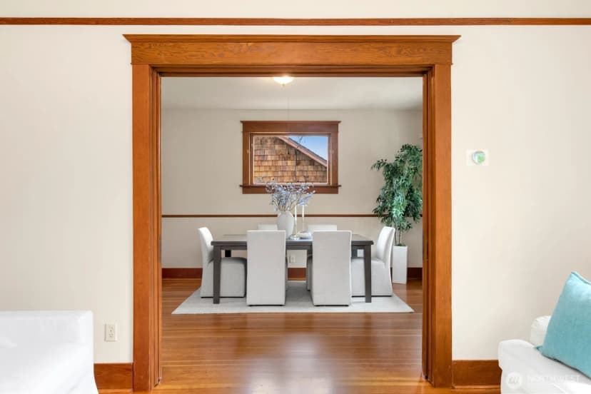 Property photo for 4611 34th Avenue W, Seattle photo 9