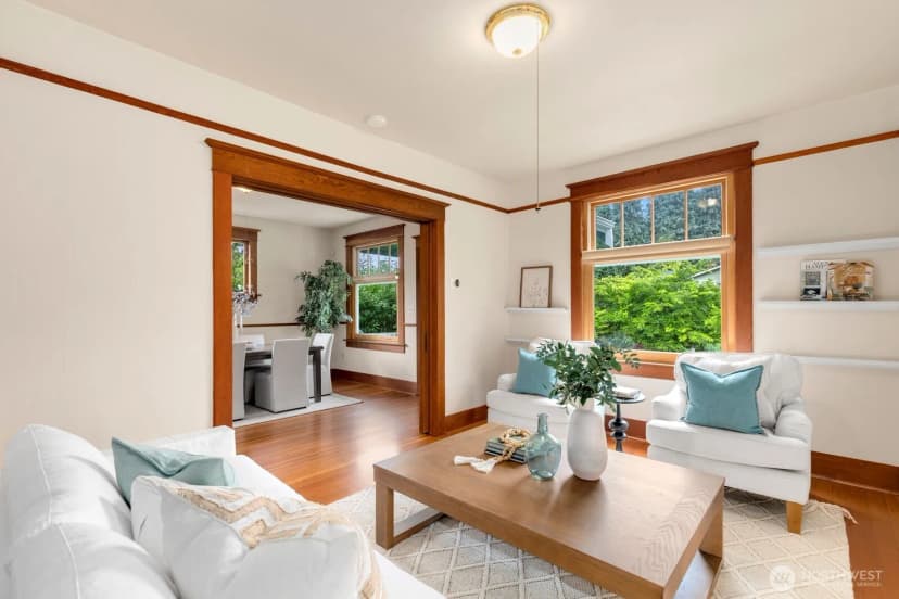 Property photo for 4611 34th Avenue W, Seattle photo 5