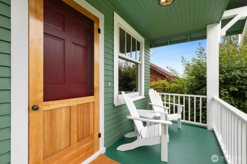 Property photo for 4611 34th Avenue W, Seattle photo 2