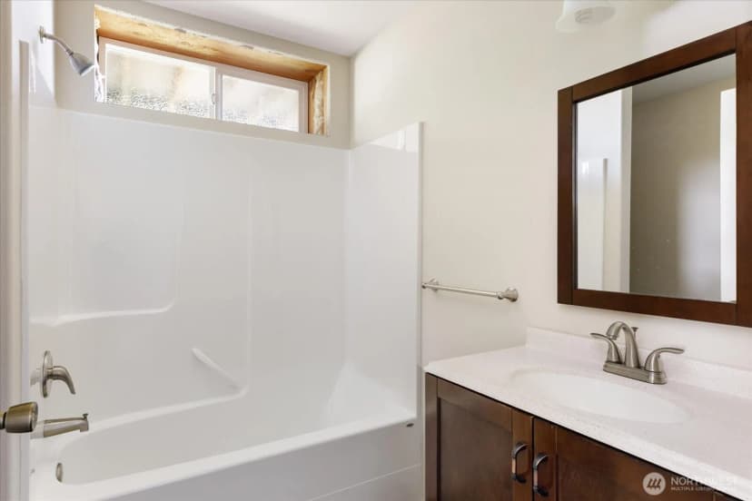 Property photo for 343 Olympic Bay Lane, Oak Harbor photo 28