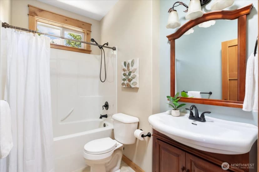 Property photo for 343 Olympic Bay Lane, Oak Harbor photo 12