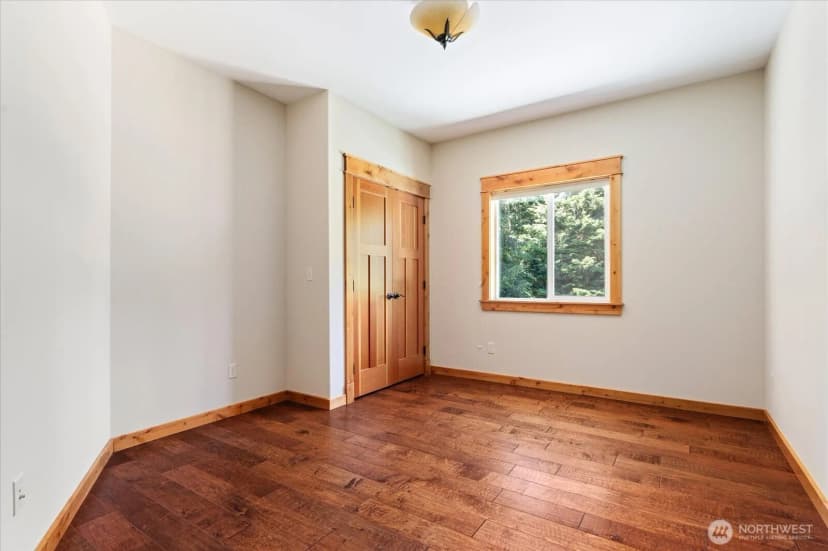 Property photo for 343 Olympic Bay Lane, Oak Harbor photo 13