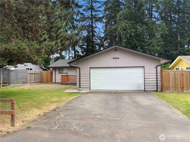 Property photo for 26454 170th Avenue Se, Covington photo 2