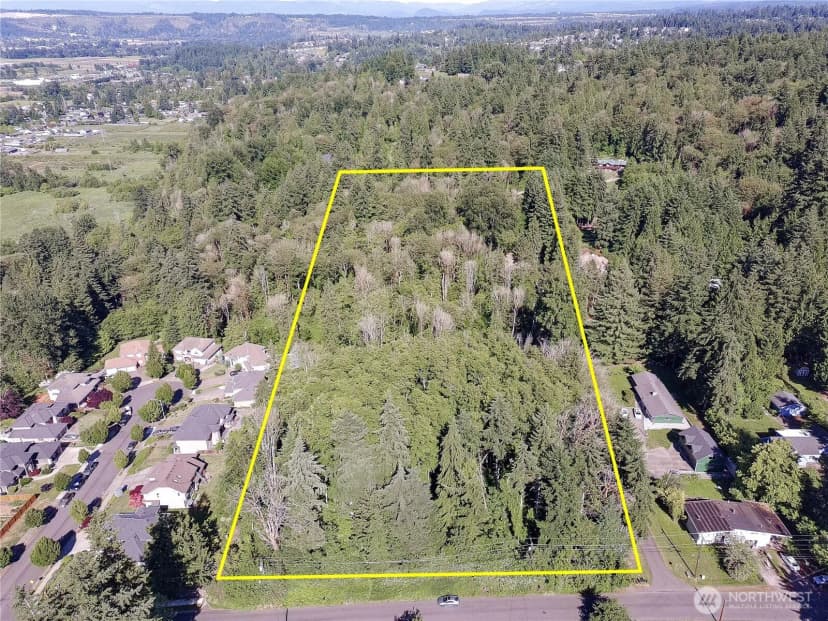 Property photo for 1701 13th Street Se, Puyallup