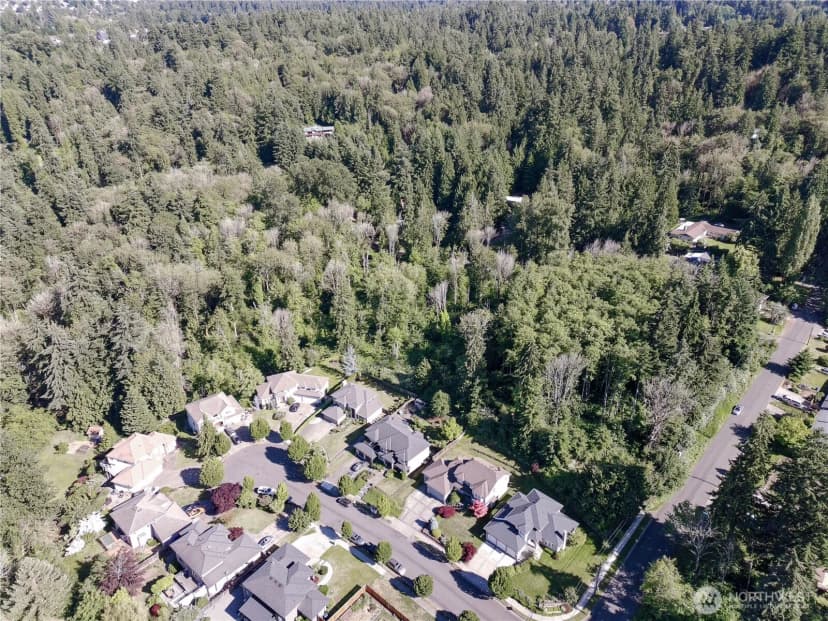 Property photo for 1701 13th Street Se, Puyallup photo 9