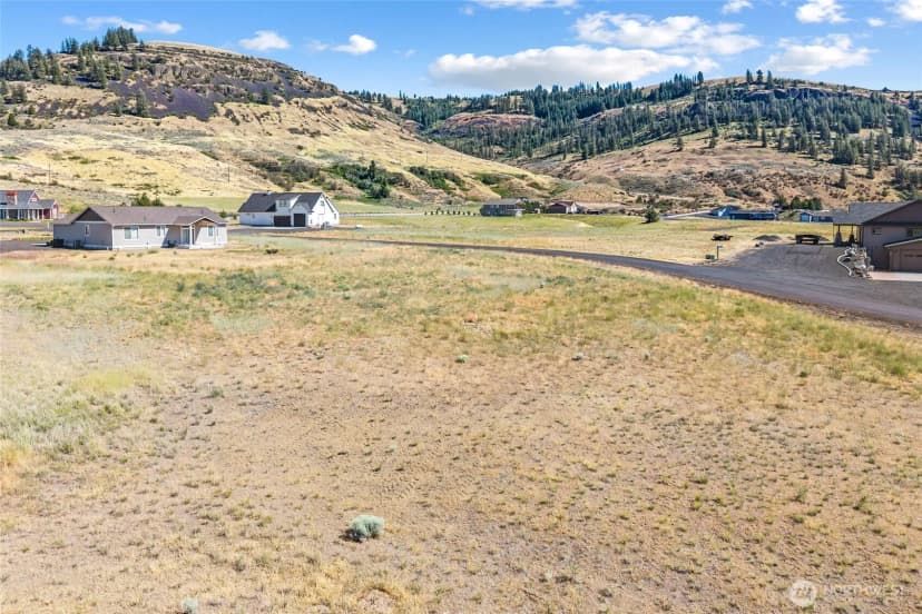 Property photo for 44290 Sanpoil N, Wilbur photo 11