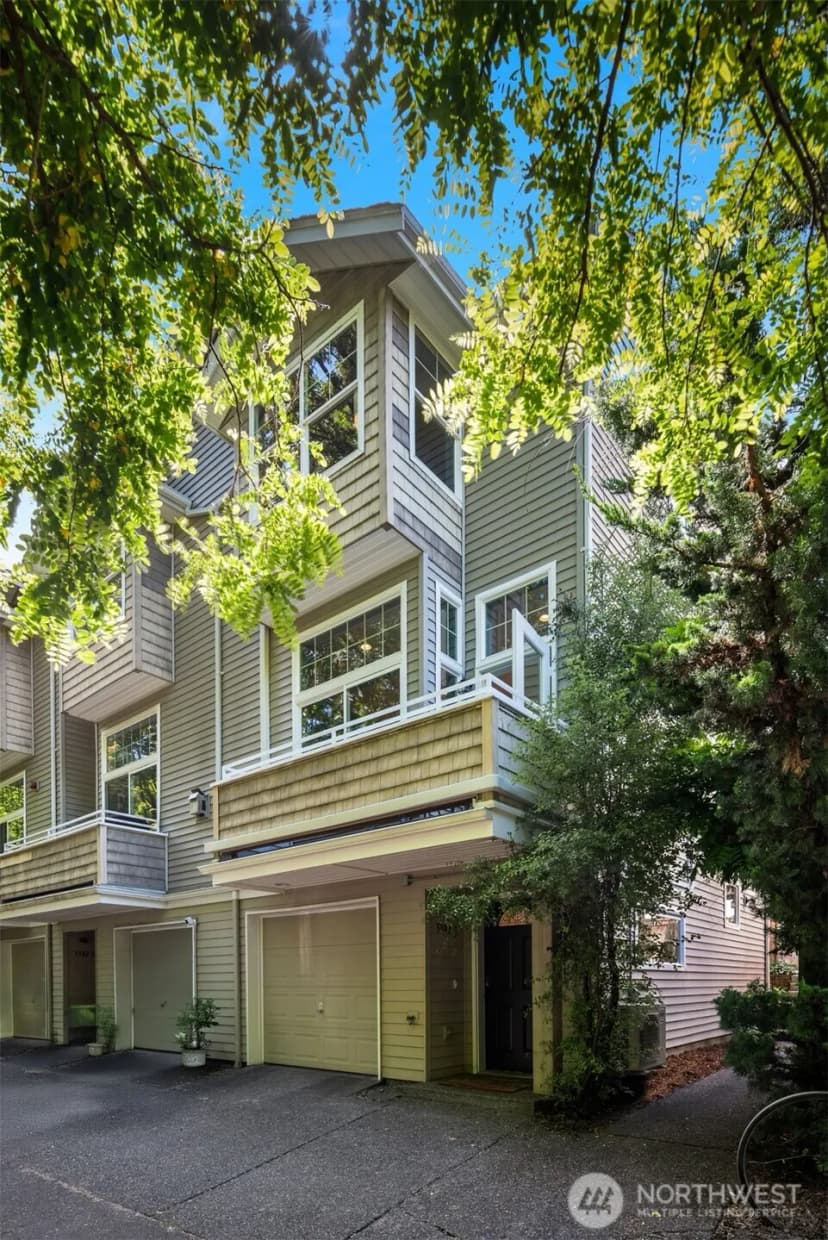 Property photo for 3302 W Government Way #unit A, Seattle photo 32