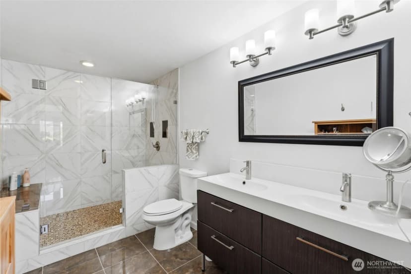 Property photo for 6918 Woodlands Way #9, Arlington photo 5